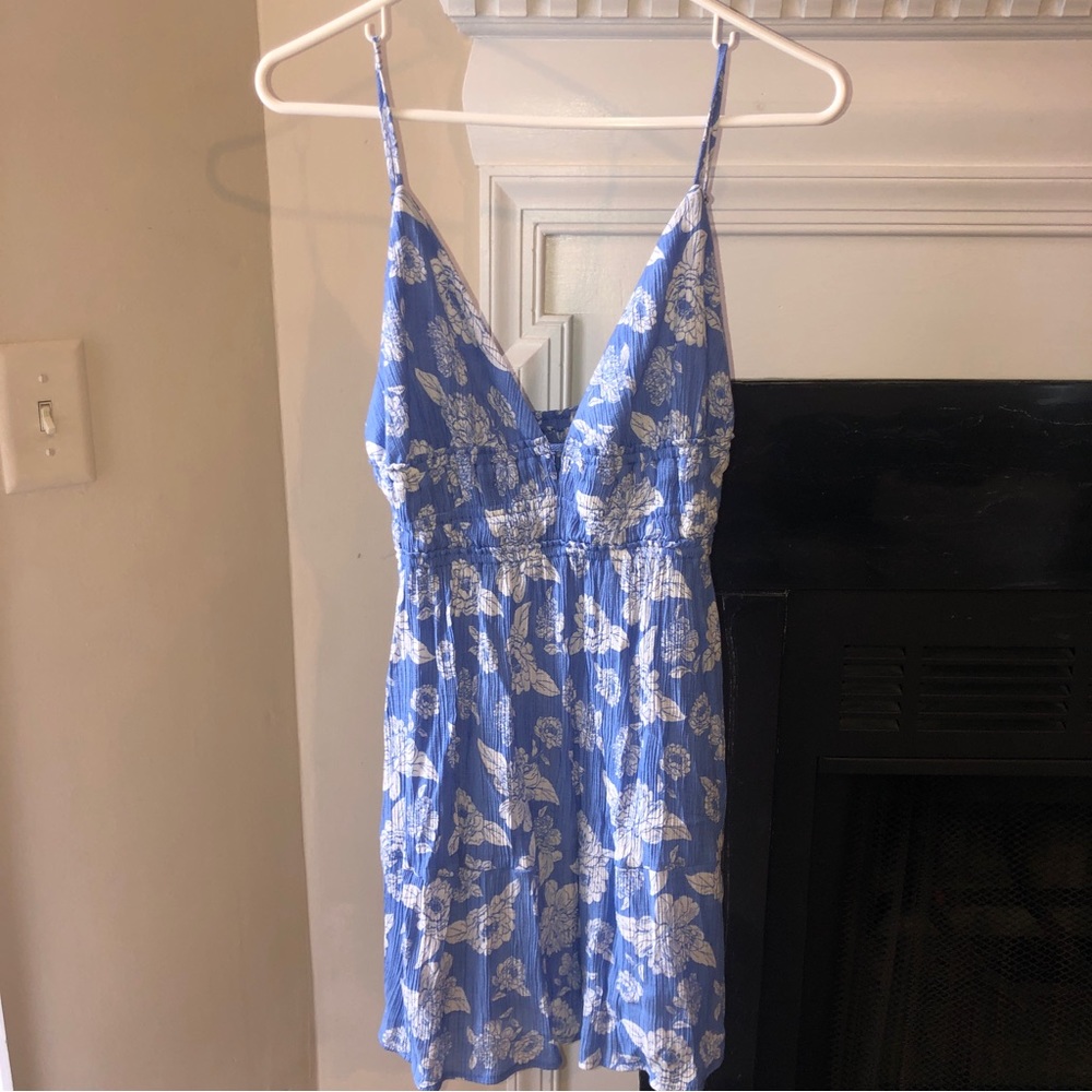 Summery blue and white flowered mini dress